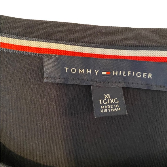 Tommy Hilfiger Navy T-Shirt - Size XL - Picture 5 of 6